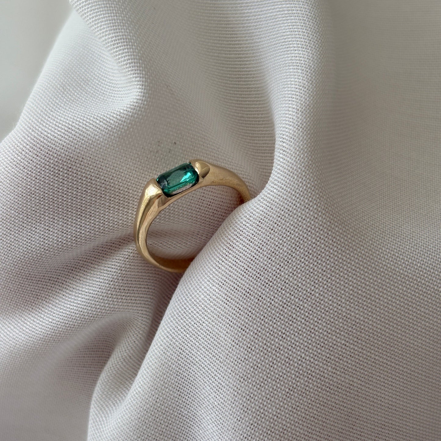 14K Gold Emerald Ring