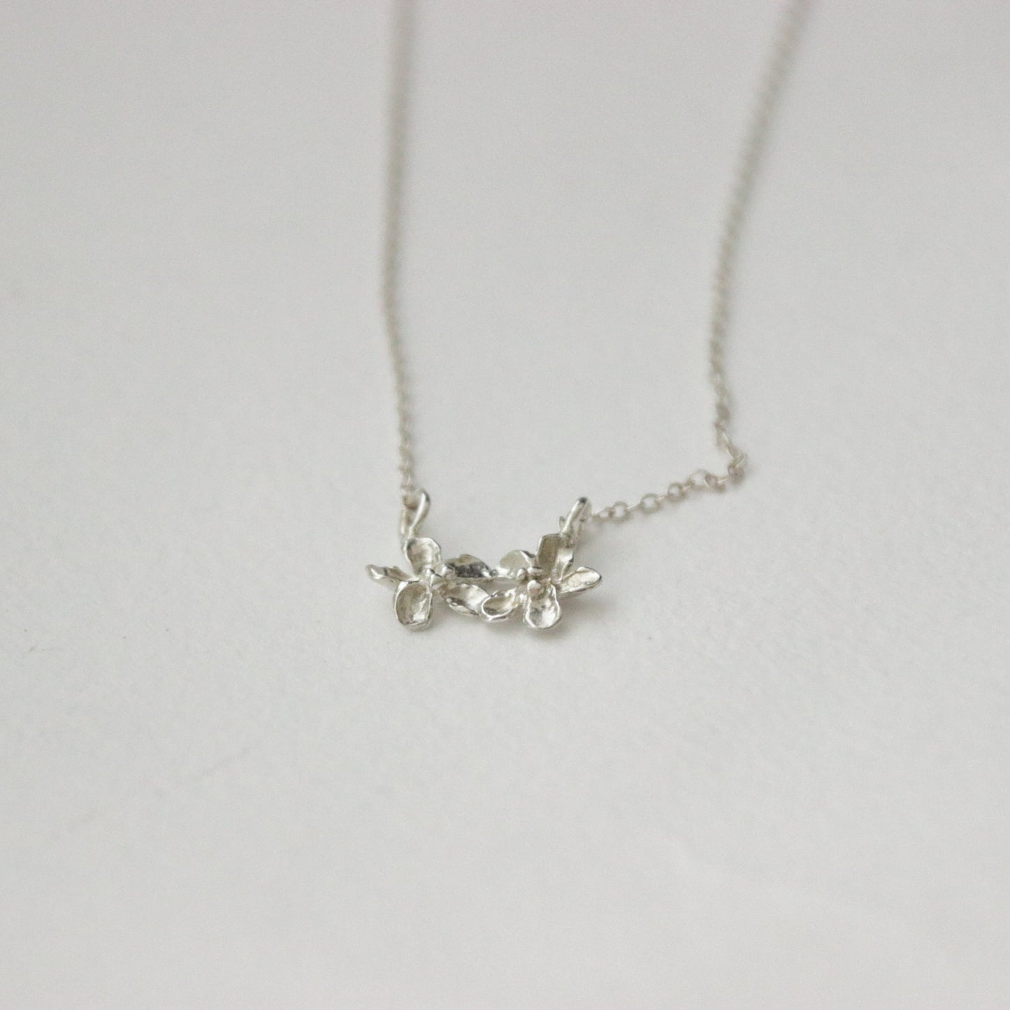 DAHLIA Silver Necklace