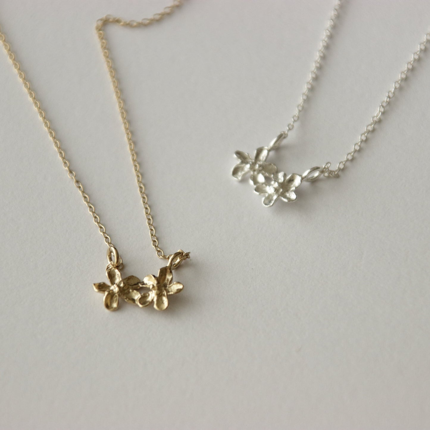 DAHLIA Gold Necklace