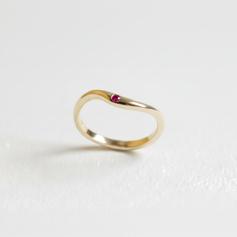 14K Gold GAL and STONE Ring